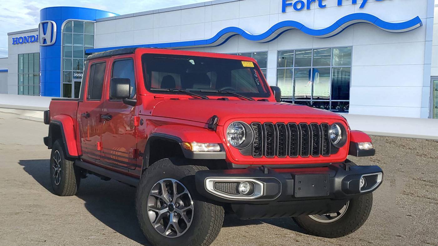 2024 Jeep Gladiator Sport S — Pickup Truck — 4,620 mi — Fort Myers, FL