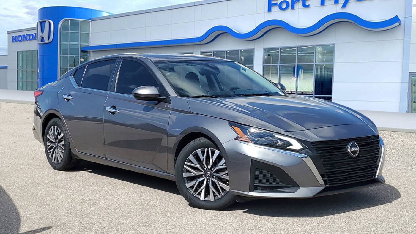 2023 Nissan Altima SV — Sedan — 49,005 mi — Fort Myers, FL