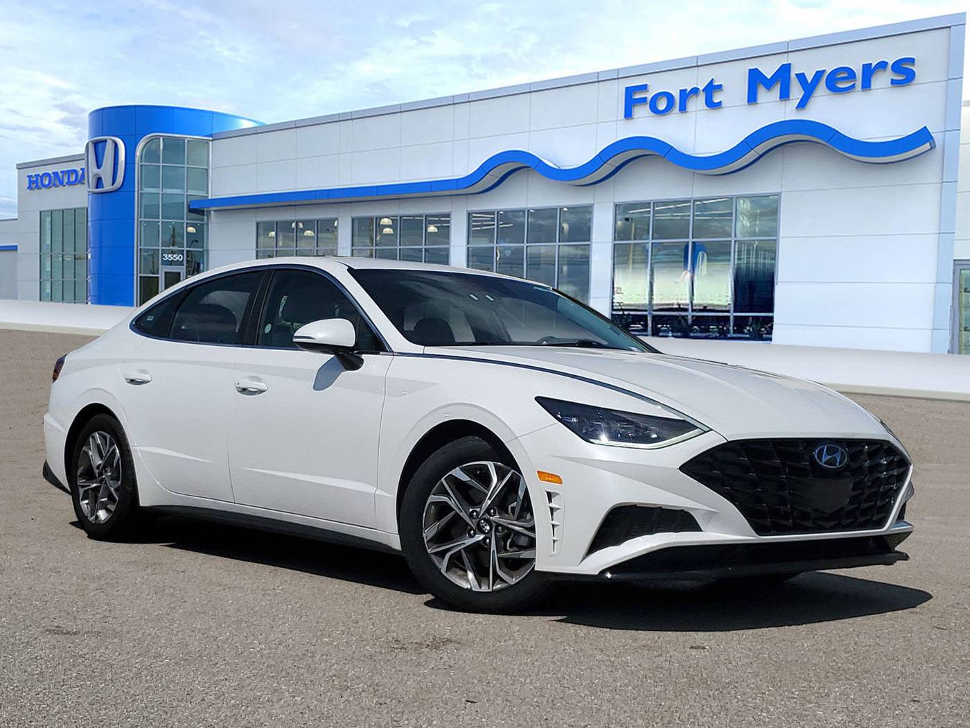 2023 Hyundai Sonata SEL — Sedan — 36,290 mi — Fort Myers, FL
