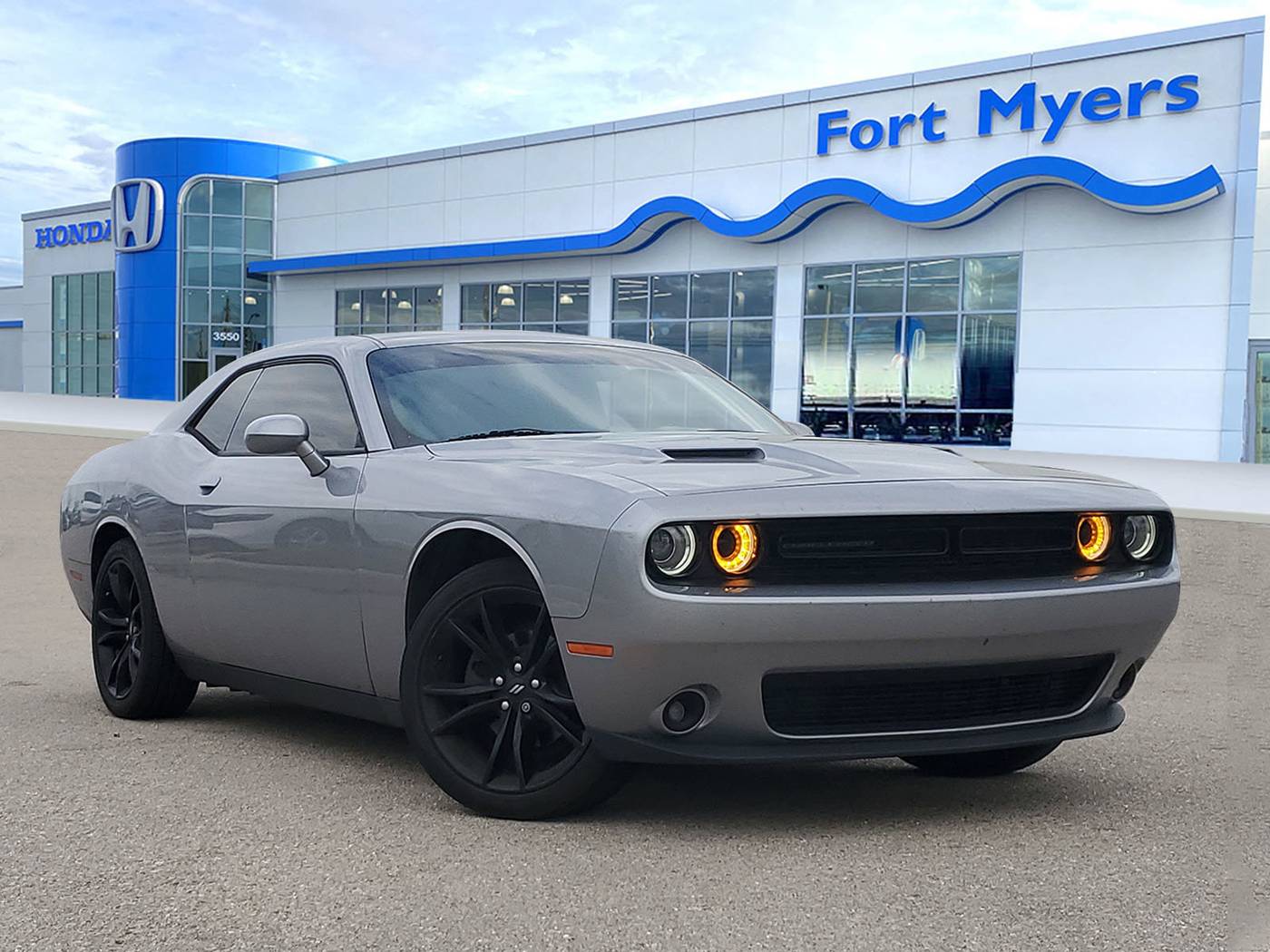 2018 Dodge Challenger SXT — Coupe — 67,816 mi — Fort Myers, FL