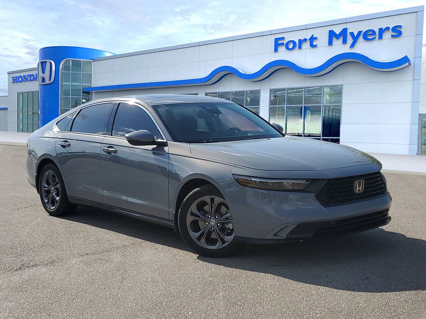 2023 Honda Accord Hybrid EX-L — Sedan — 19,211 mi — Fort Myers, FL