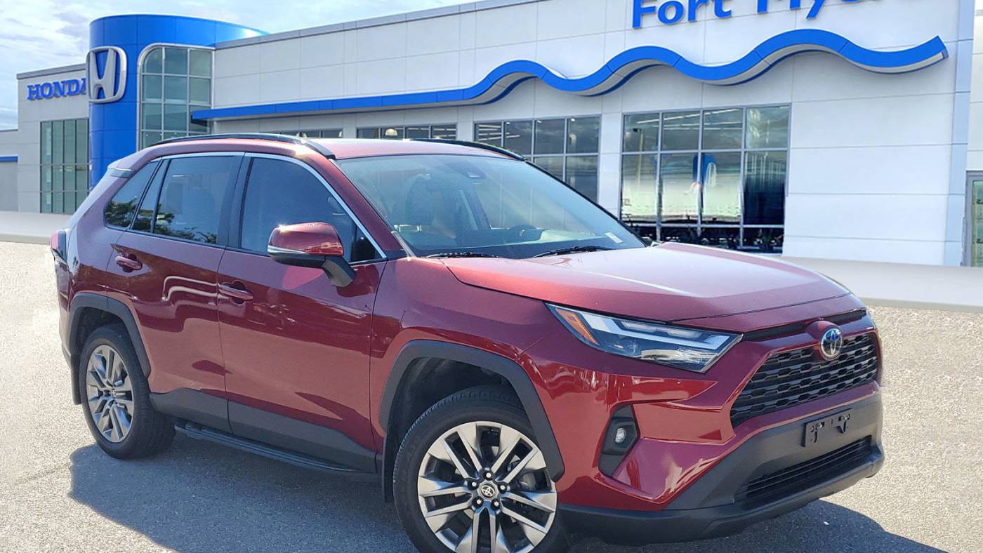 2023 Toyota RAV4 XLE Premium — SUV — 15,056 mi — Fort Myers, FL