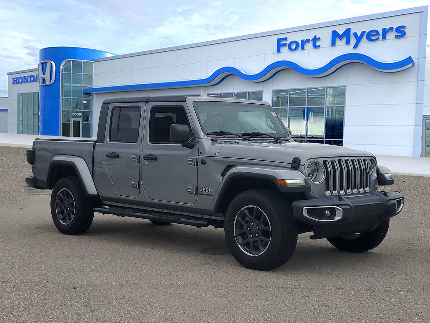 2020 Jeep Gladiator Overland — Pickup Truck — 43,326 mi — Fort Myers, FL