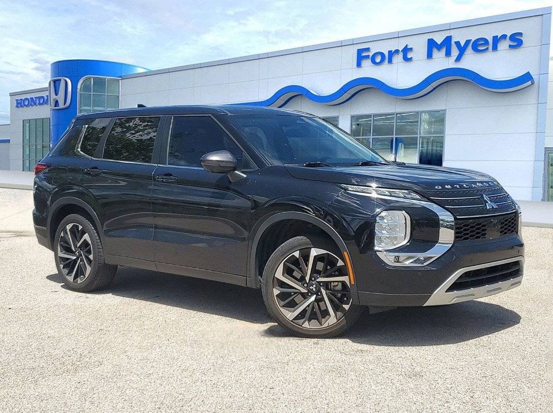 2022 Mitsubishi Outlander SE — SUV — 45,000 mi — Fort Myers, FL