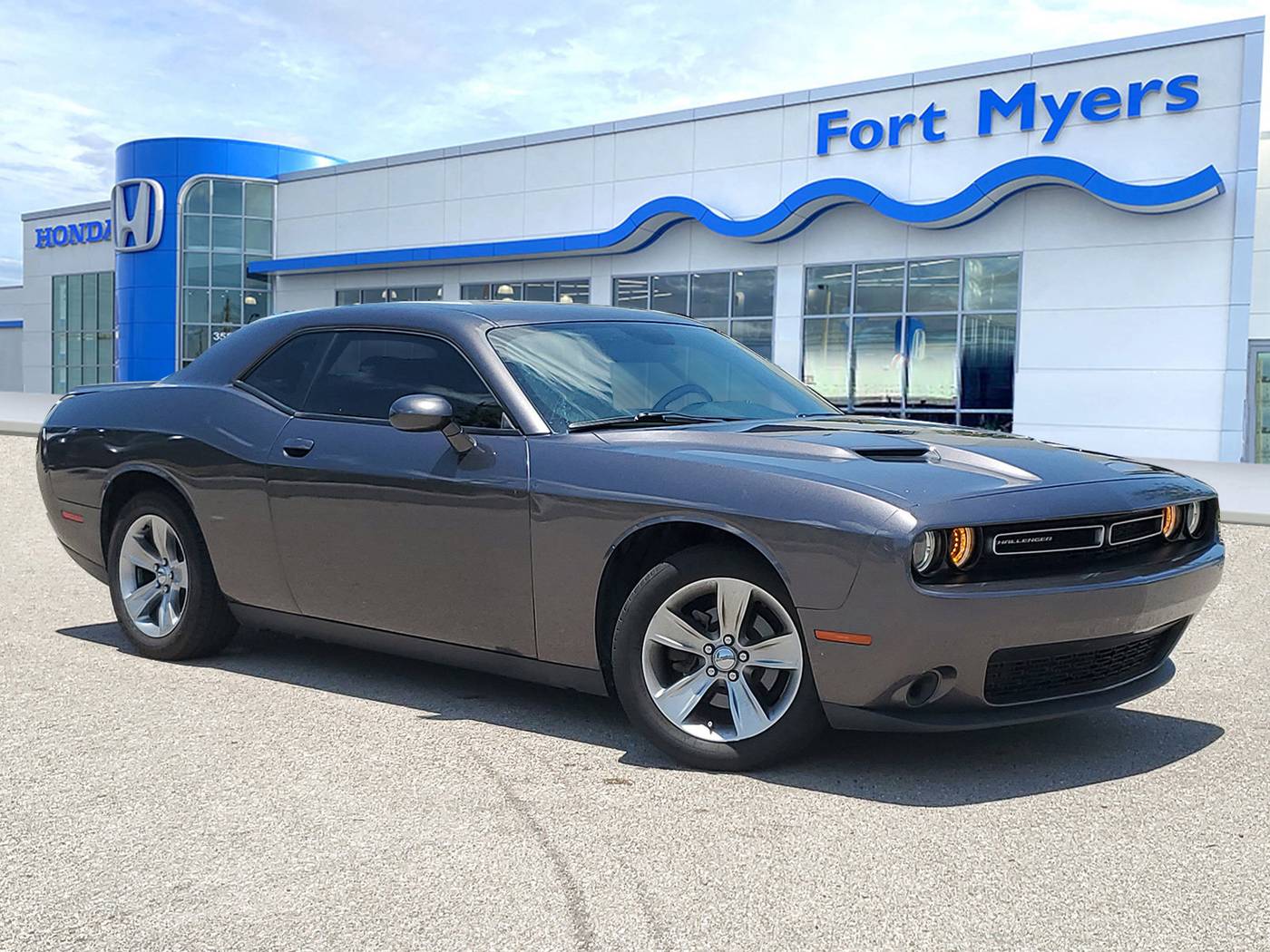 2020 Dodge Challenger SXT — Coupe — 70,613 mi — Fort Myers, FL