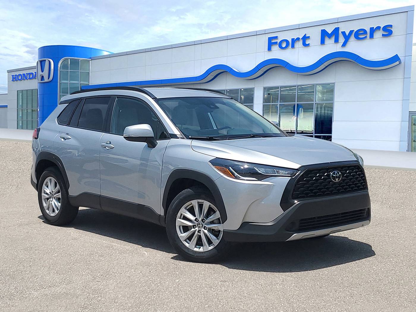 2022 Toyota Corolla Cross LE — SUV — 40,861 mi — Fort Myers, FL