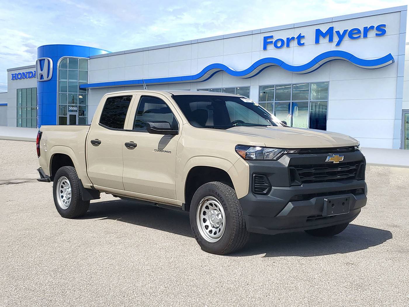 2024 Chevrolet Colorado WT — Pickup Truck — 34,187 mi — Fort Myers, FL