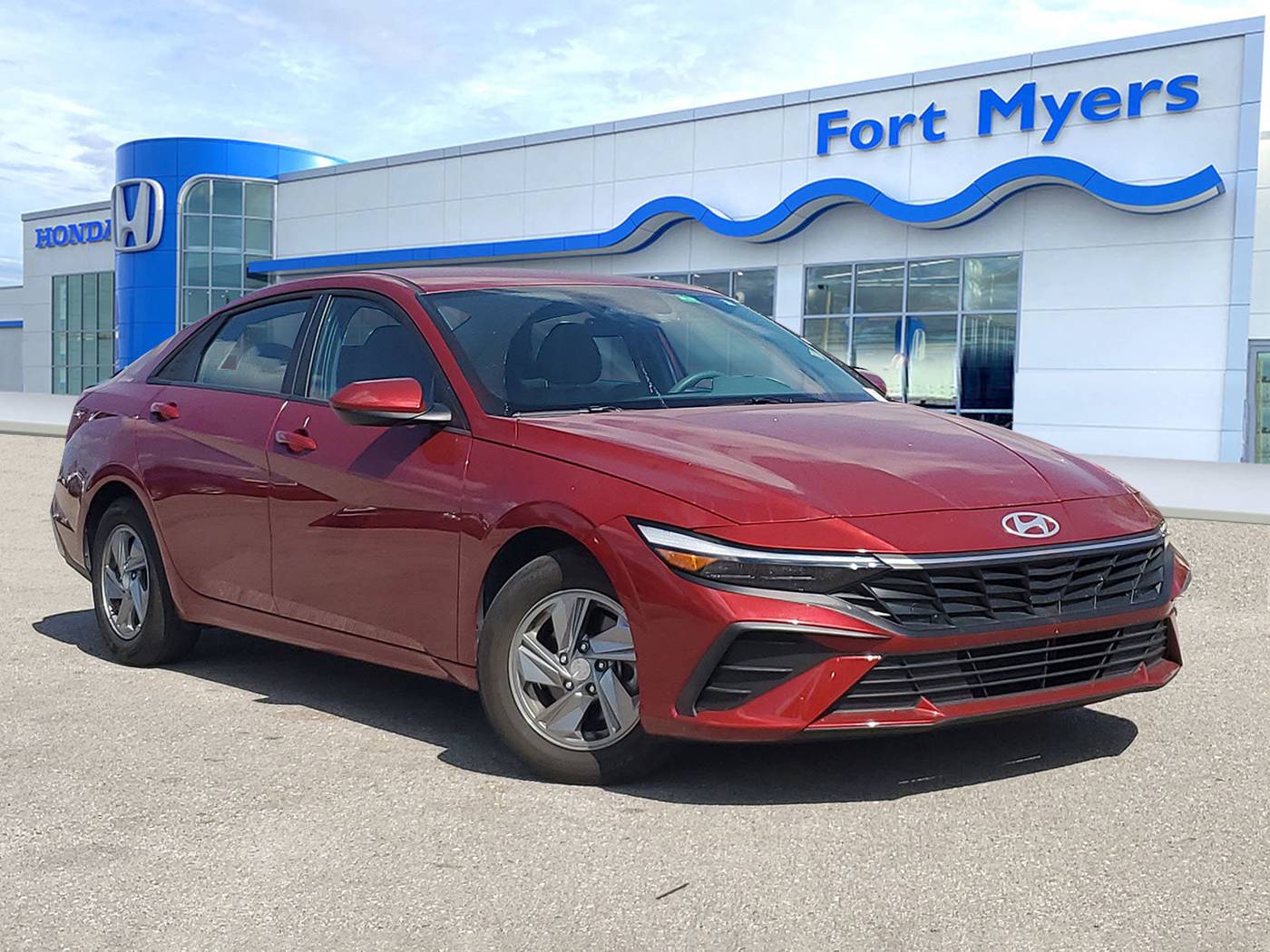 2024 Hyundai Elantra SE — Sedan — 24,114 mi — Fort Myers, FL