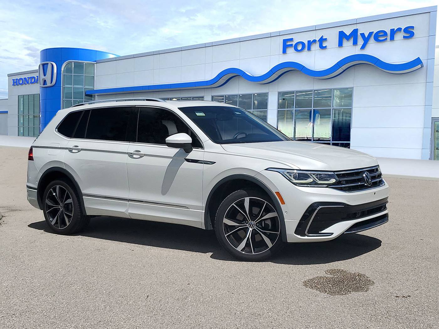 2022 Volkswagen Tiguan SEL R-Line — SUV — 47,543 mi — Fort Myers, FL