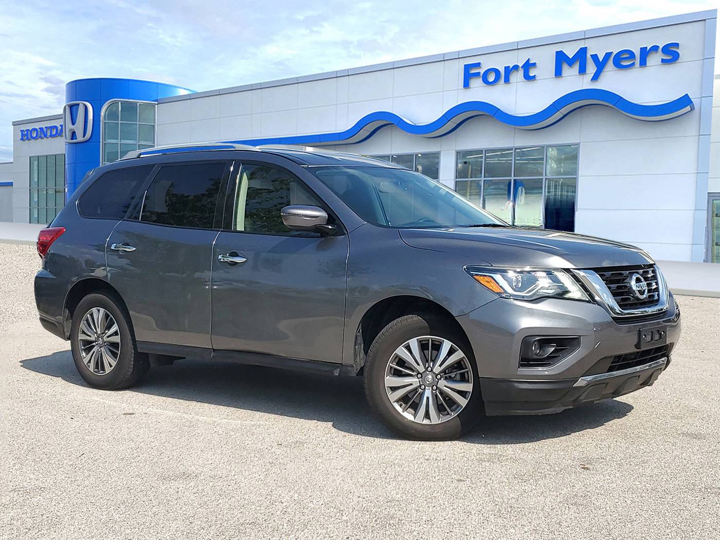 2020 Nissan Pathfinder SV — SUV — 41,734 mi — Fort Myers, FL