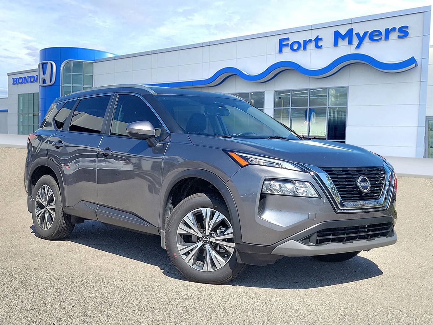 2022 Nissan Rogue SV — SUV — 18,711 mi — Fort Myers, FL