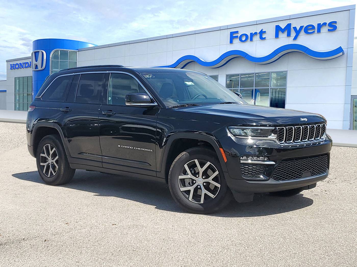 2024 Jeep Grand Cherokee Limited — SUV — 39,090 mi — Fort Myers, FL