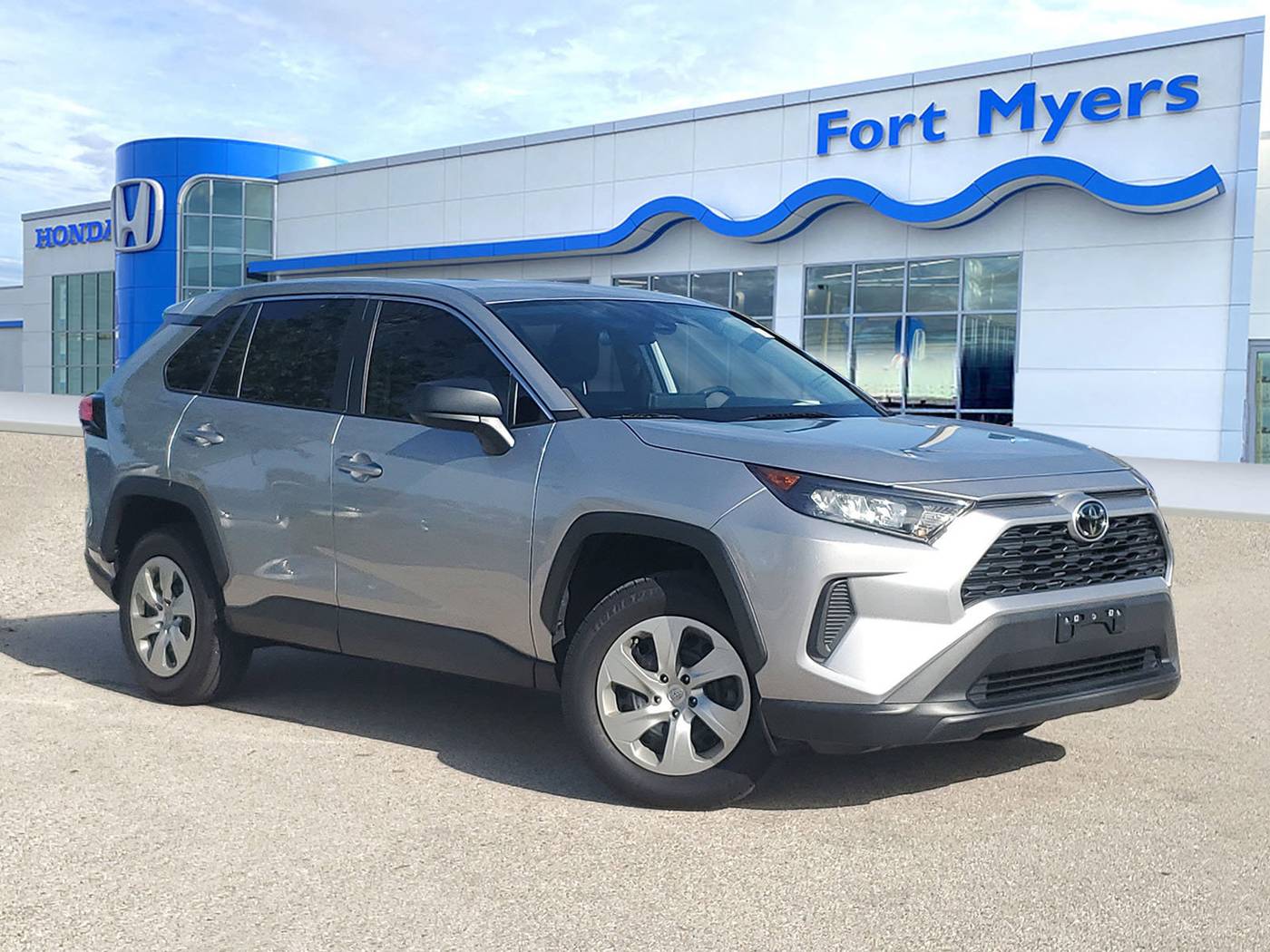 2022 Toyota RAV4 LE — SUV — 68,199 mi — Fort Myers, FL