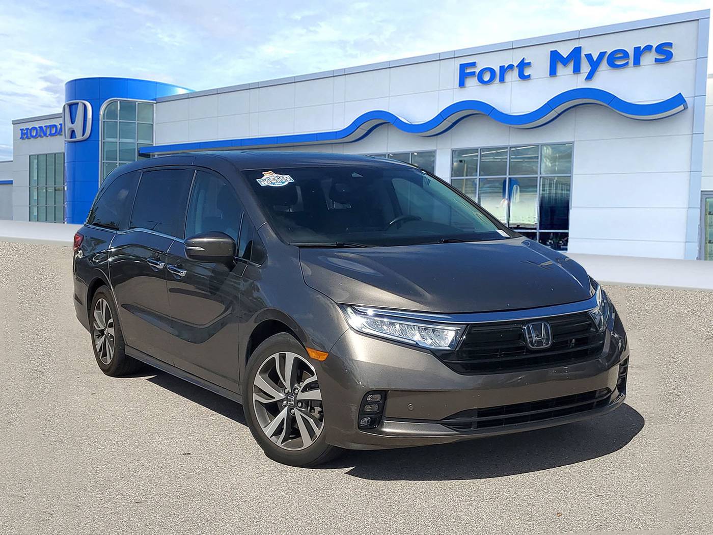 2023 Honda Odyssey Touring — Minivan — 48,847 mi — Fort Myers, FL