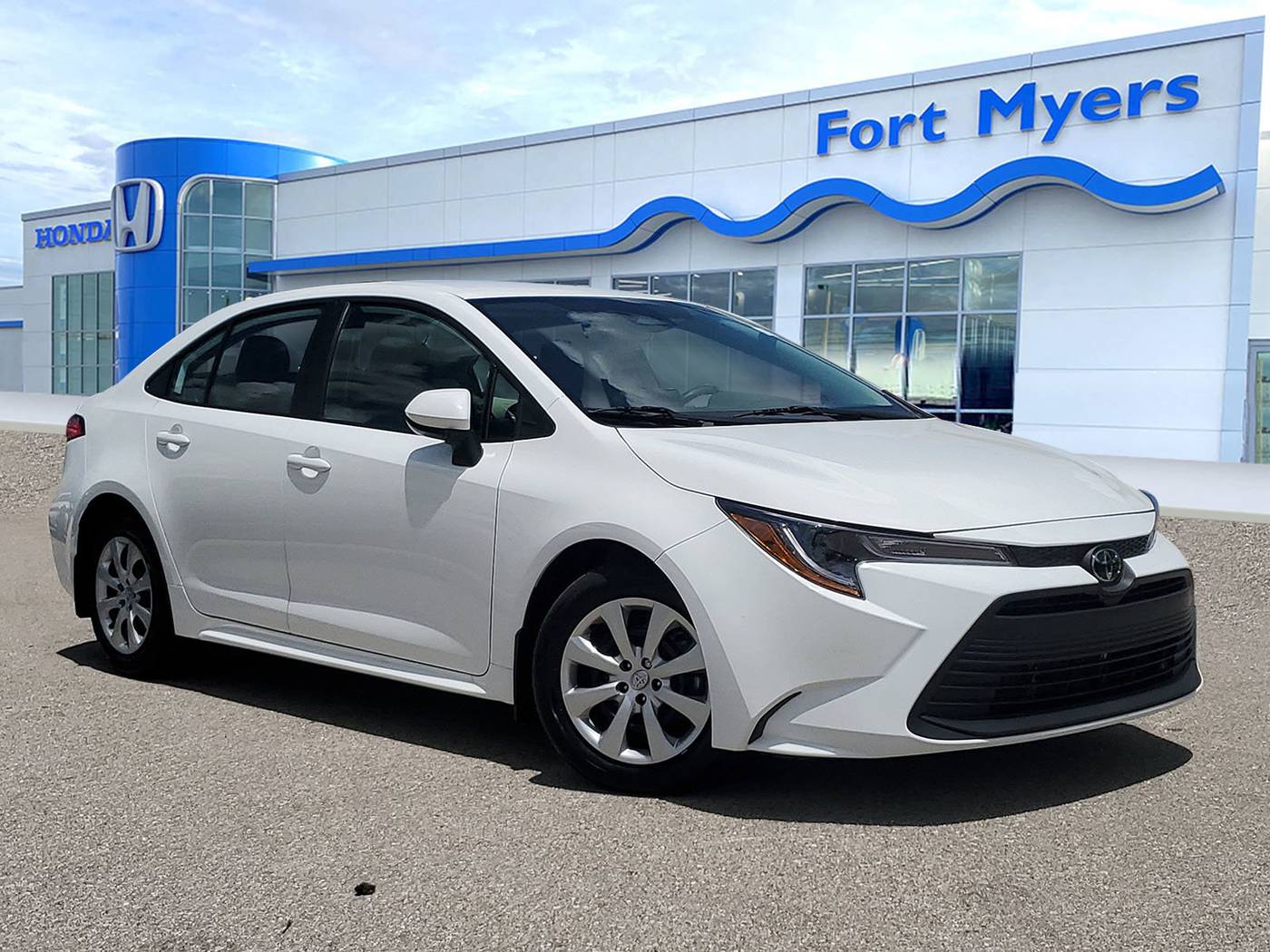 2025 Toyota Corolla LE — Sedan — 5,182 mi — Fort Myers, FL
