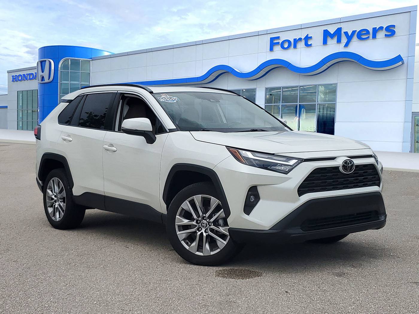 2022 Toyota RAV4 XLE Premium — SUV — 11,793 mi — Fort Myers, FL