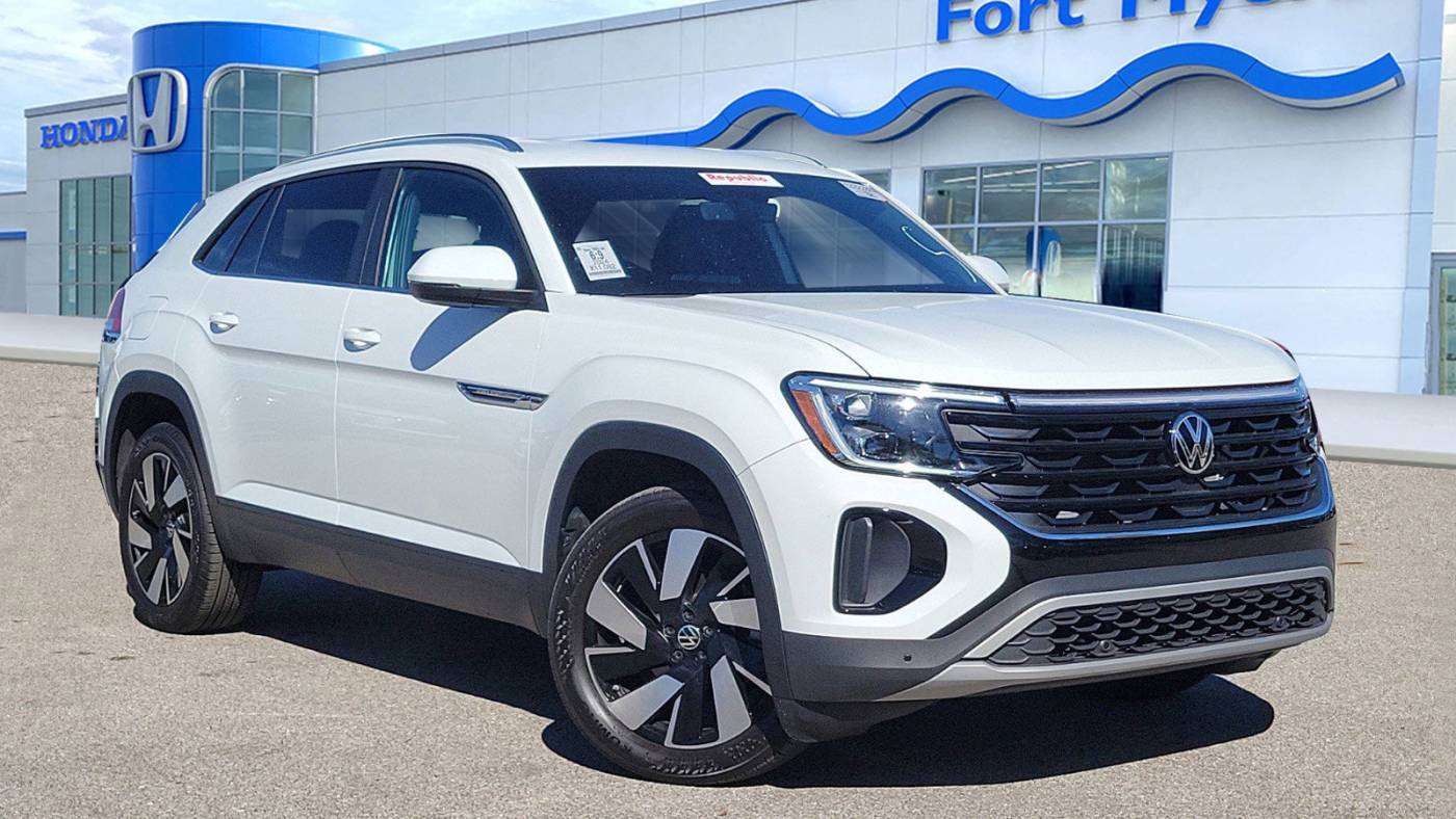 2024 Volkswagen Atlas Cross Sport SE with Technology — SUV — 11,082 mi — Fort Myers, FL