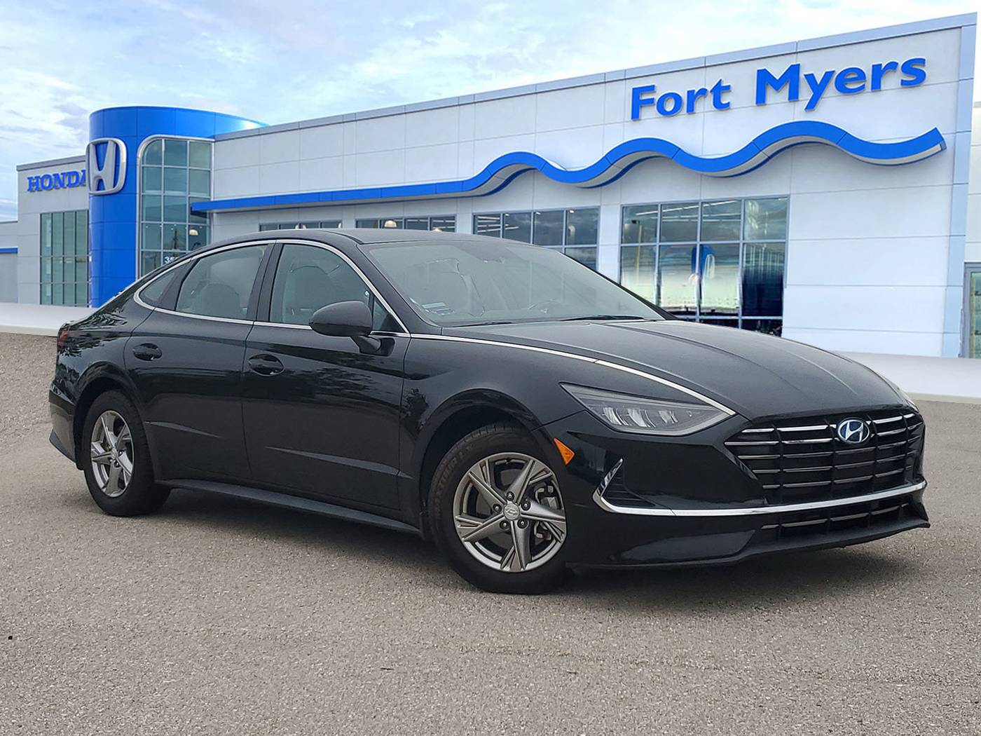 2021 Hyundai Sonata SE — Sedan — 57,863 mi — Fort Myers, FL