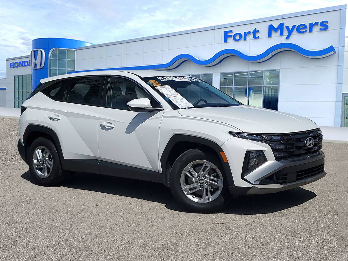2025 Hyundai Tucson SE — SUV — 5,315 mi — Fort Myers, FL