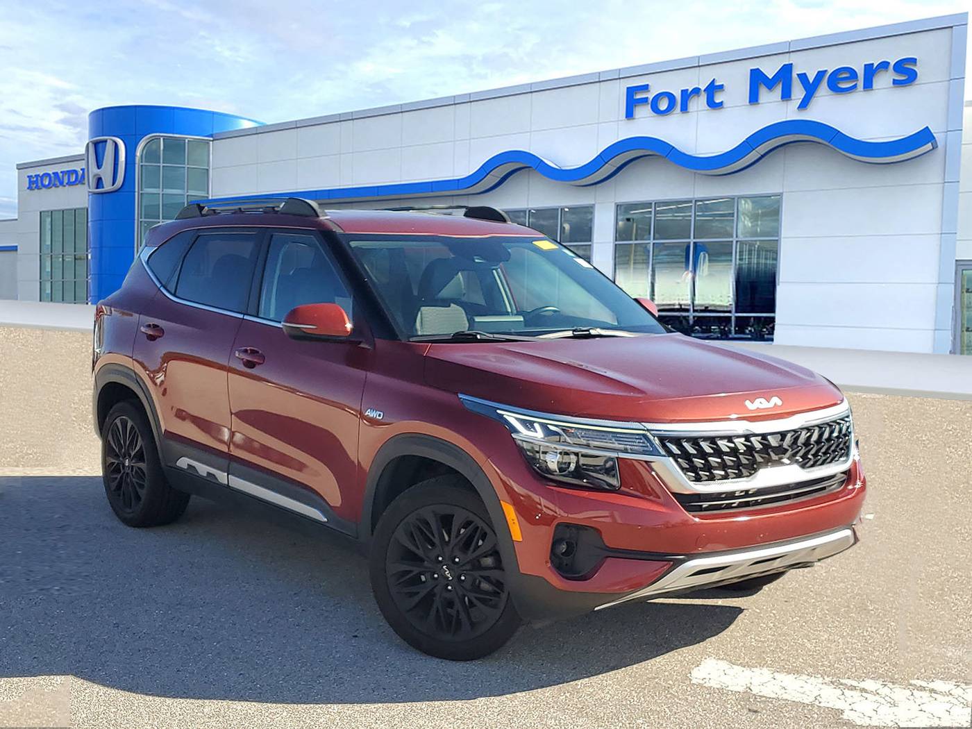 2022 Kia Seltos Nightfall — SUV — 16,170 mi — Fort Myers, FL