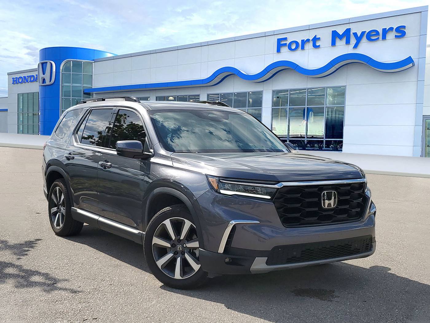 2024 Honda Pilot Touring — SUV — 7,508 mi — Fort Myers, FL
