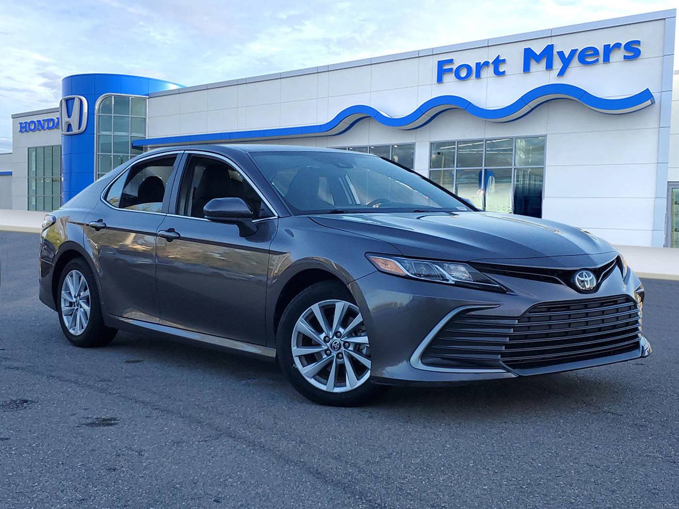 2023 Toyota Camry LE — Sedan — 31,220 mi — Fort Myers, FL
