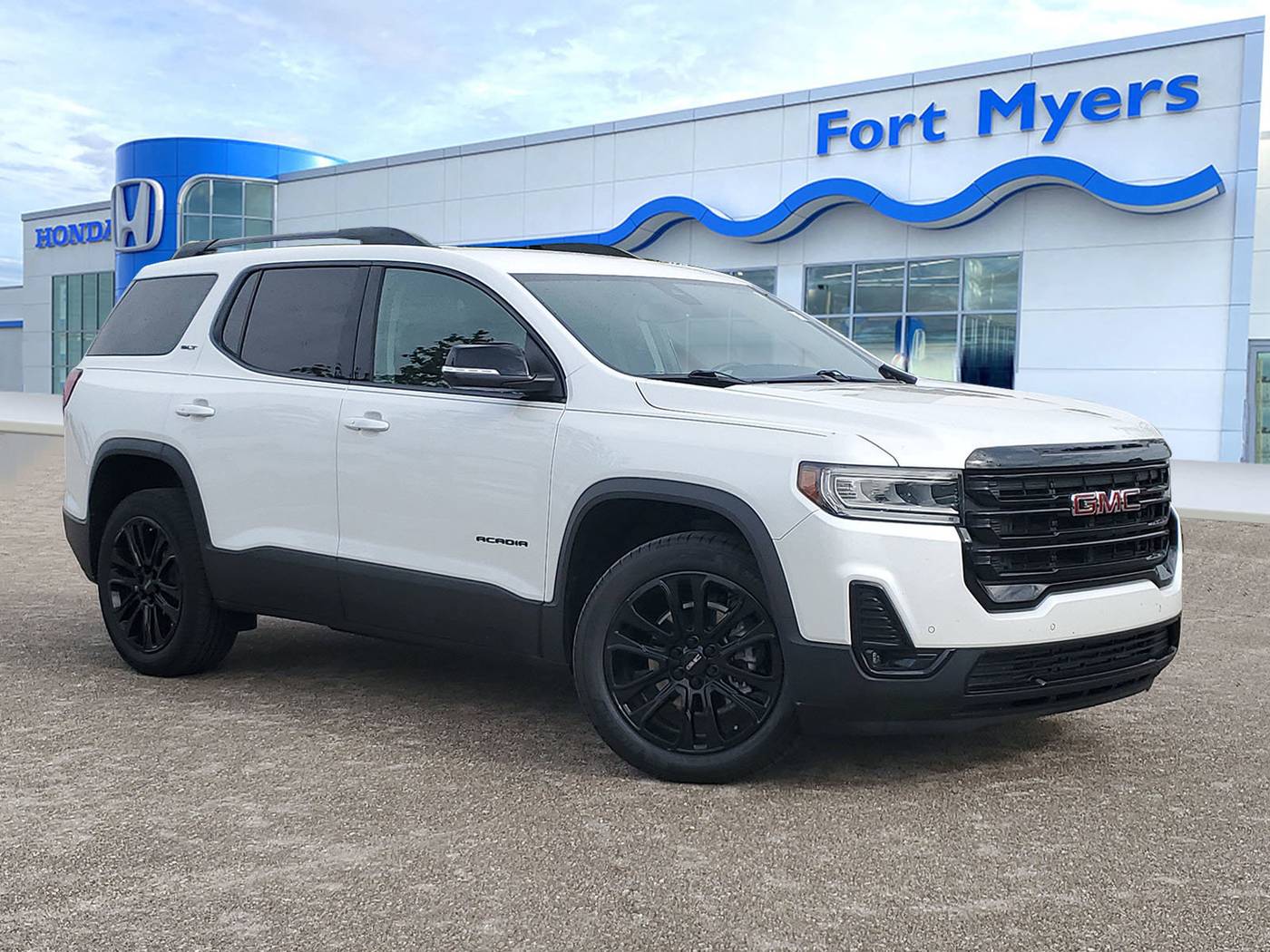 2022 GMC Acadia SLT — SUV — 15,058 mi — Fort Myers, FL