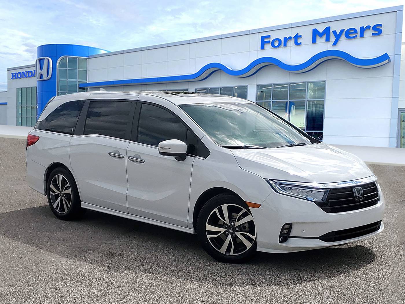 2023 Honda Odyssey Touring — Minivan — 22,991 mi — Fort Myers, FL