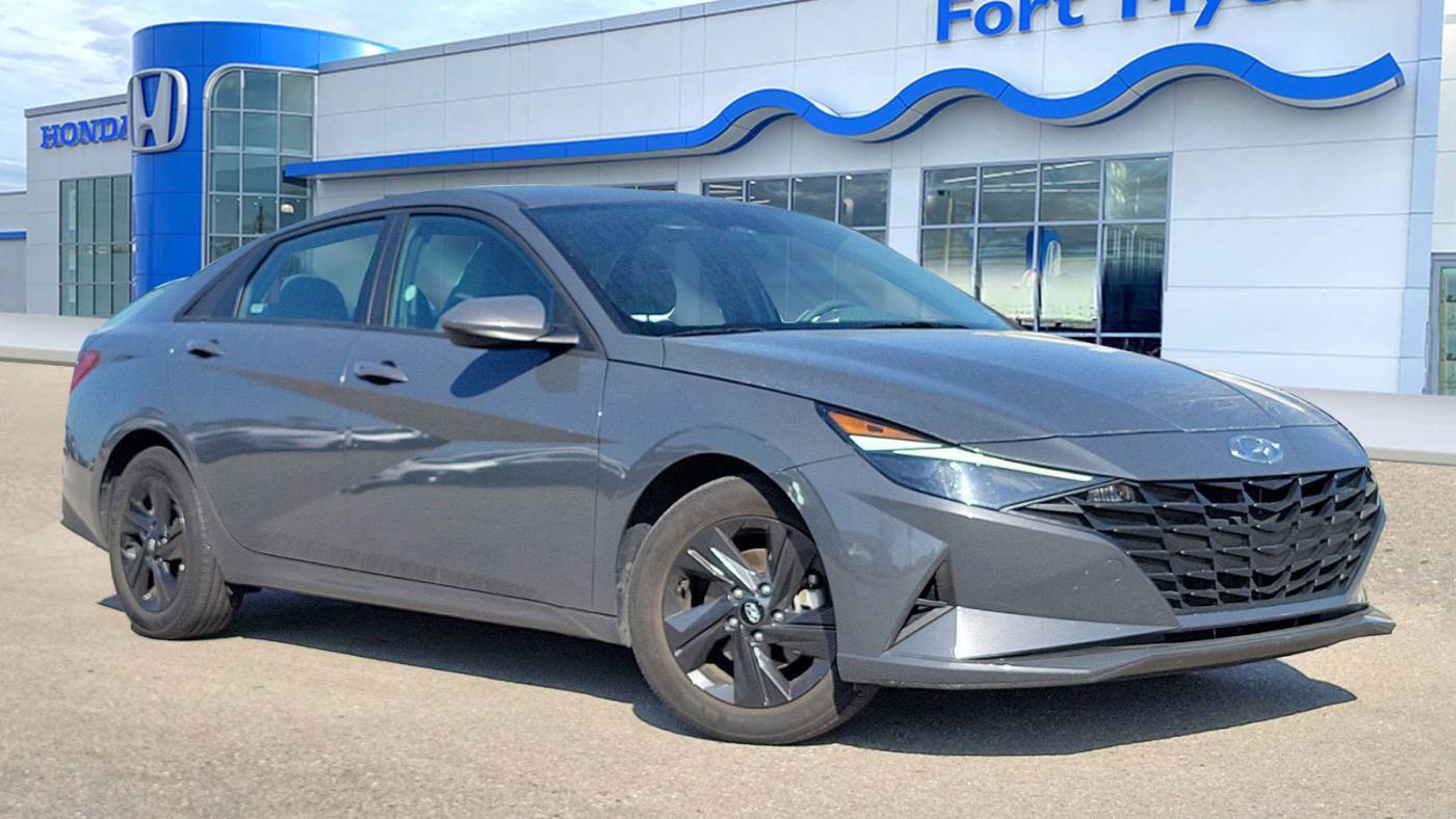 2023 Hyundai Elantra SEL — Sedan — 35,729 mi — Fort Myers, FL