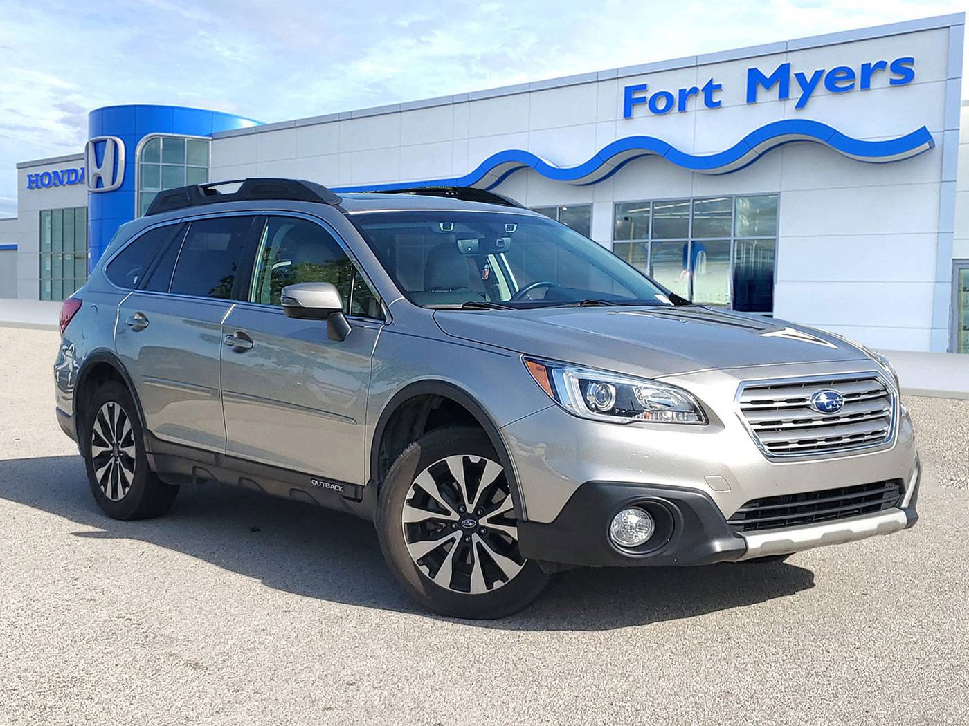 2017 Subaru Outback 2.5i Limited — SUV — 66,357 mi — Fort Myers, FL