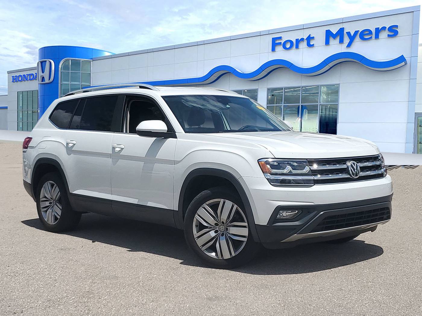 2019 Volkswagen Atlas SE with Technology — SUV — 52,426 mi — Fort Myers, FL