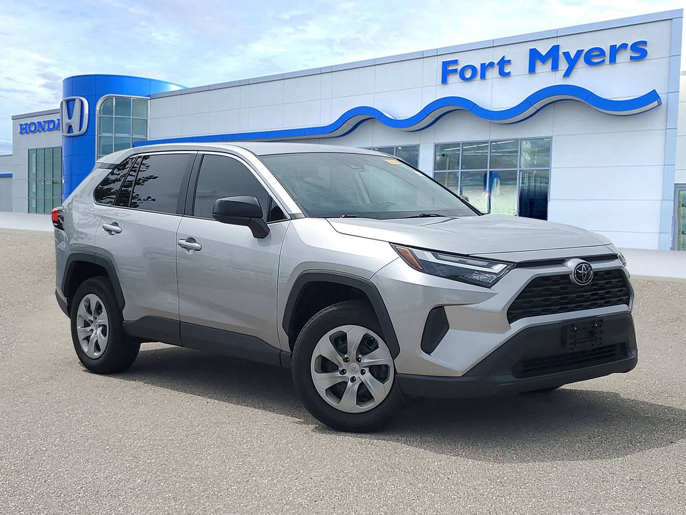 2023 Toyota RAV4 LE — SUV — 33,123 mi — Fort Myers, FL