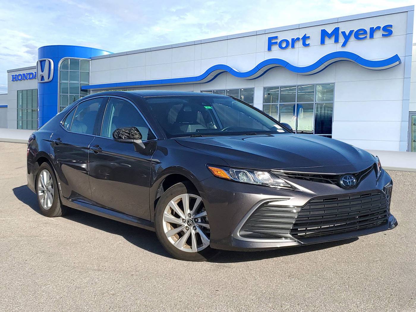 2023 Toyota Camry LE — Sedan — 13,722 mi — Fort Myers, FL