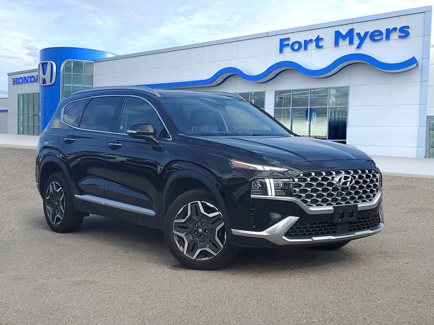 2023 Hyundai Santa Fe Limited — SUV — 29,276 mi — Fort Myers, FL