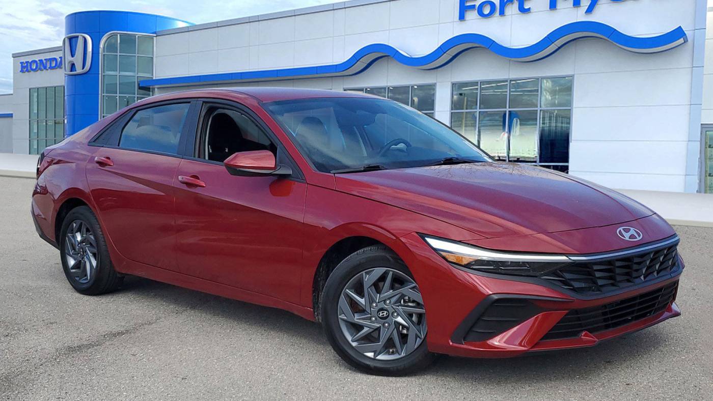 2024 Hyundai Elantra SEL — Sedan — 24,907 mi — Fort Myers, FL