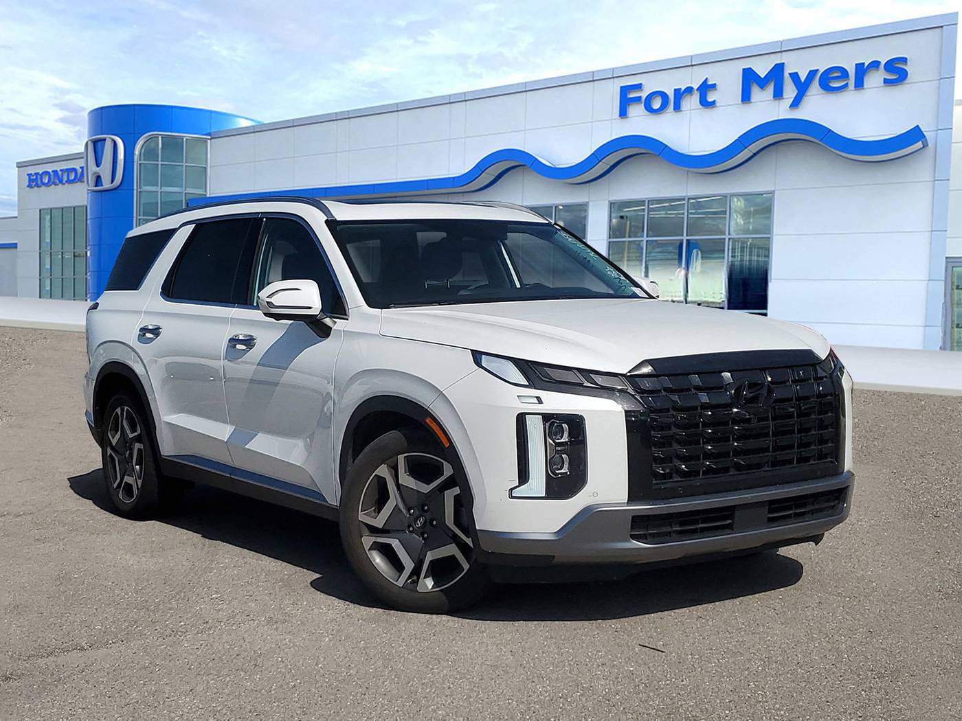 2024 Hyundai Palisade Limited — SUV — 29,618 mi — Fort Myers, FL