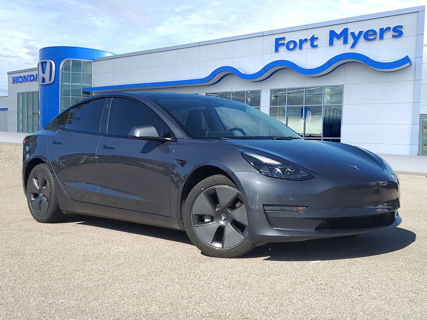 2023 Tesla Model 3 Model 3 — Sedan — 93,364 mi — Fort Myers, FL