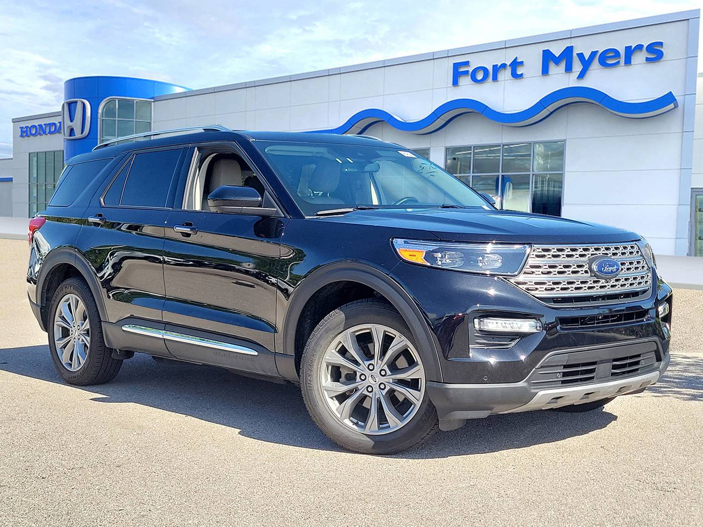 2023 Ford Explorer Limited — SUV — 50,114 mi — Fort Myers, FL