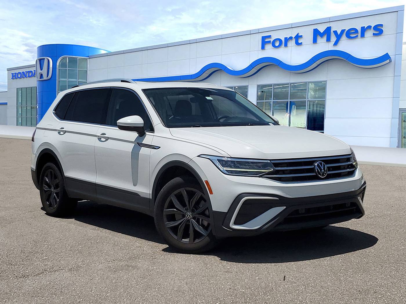 2022 Volkswagen Tiguan SE — SUV — 30,598 mi — Fort Myers, FL