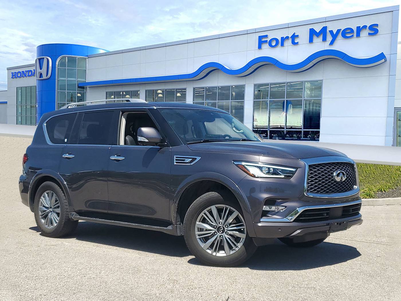 2024 INFINITI QX80 LUXE — SUV — 30,820 mi — Fort Myers, FL