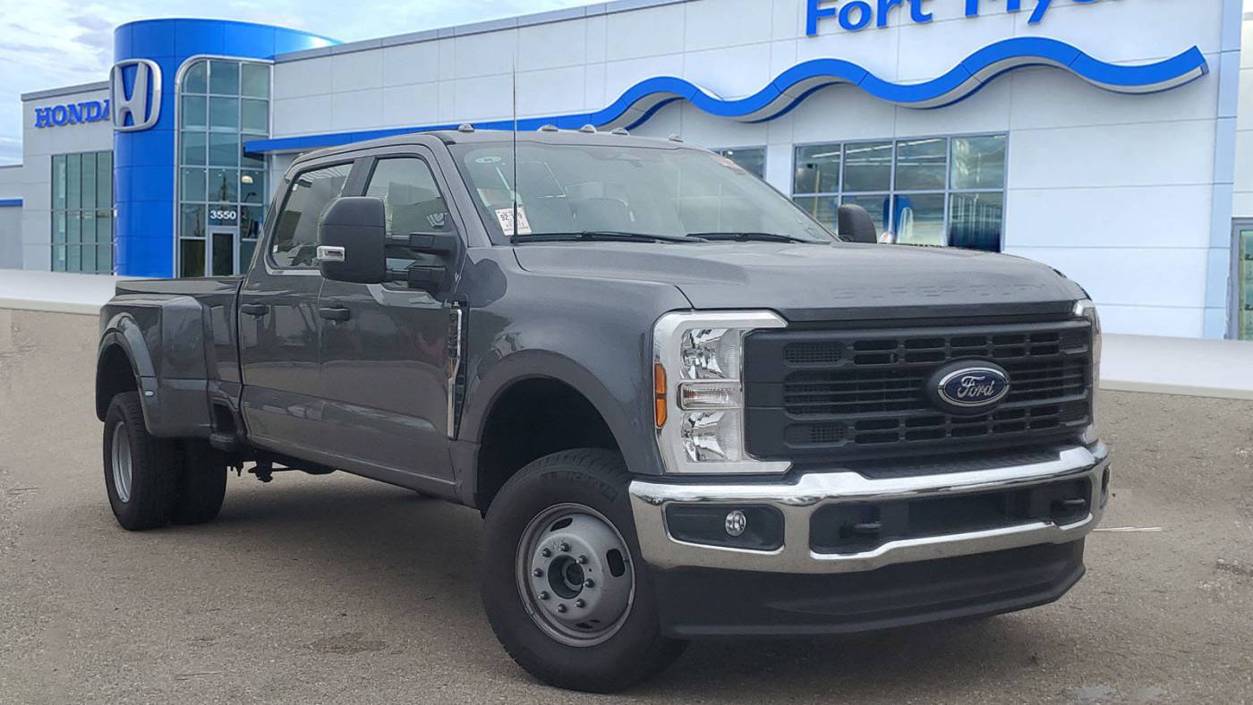 2024 Ford Super Duty F-350 XL — Pickup Truck — 913 mi — Fort Myers, FL
