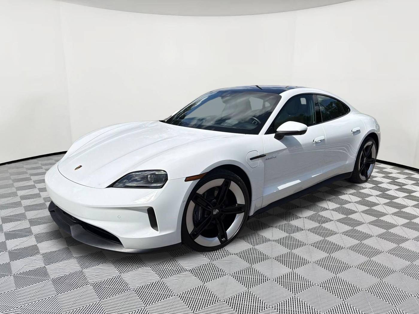 2025 Porsche Taycan
