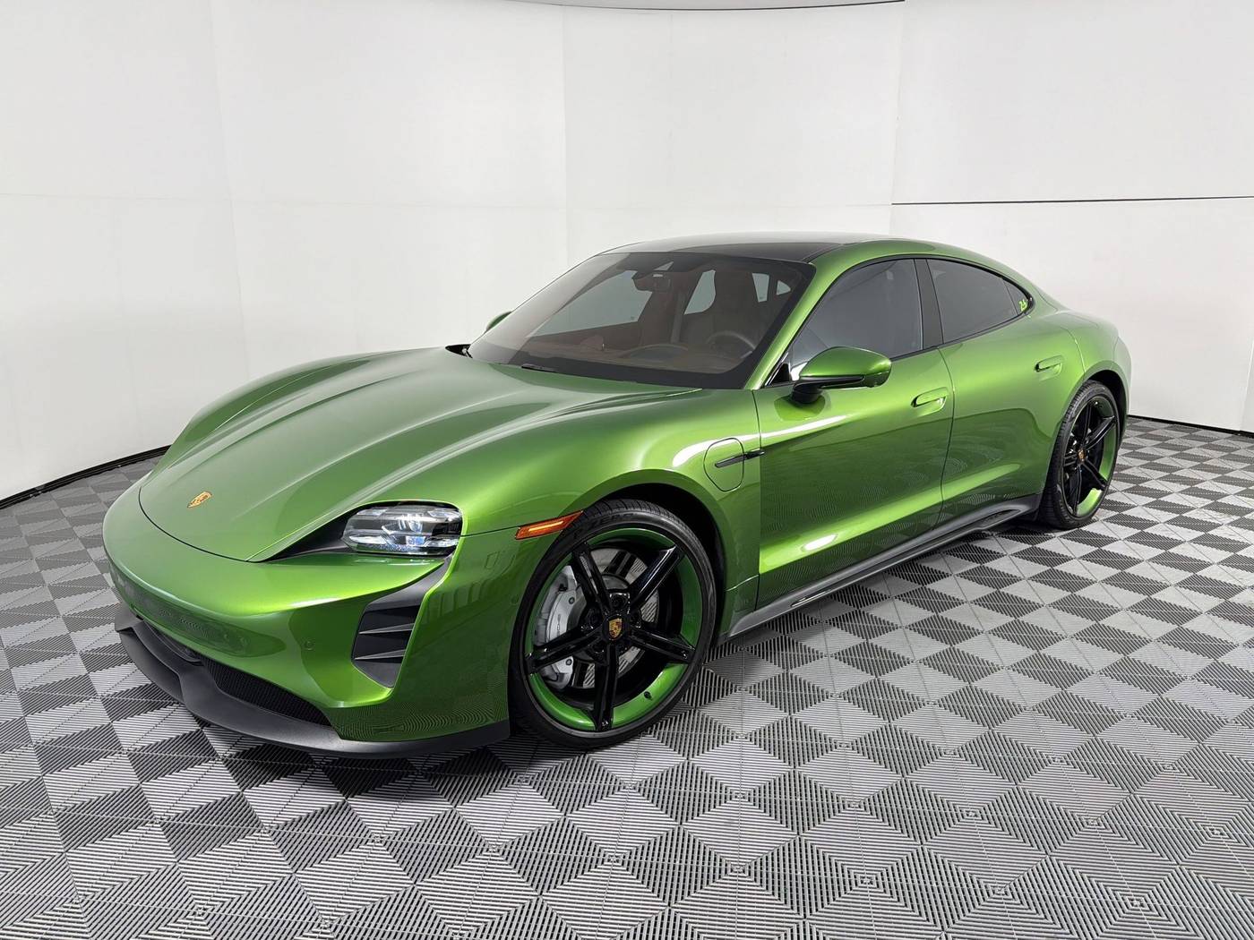 2023 Porsche Taycan GTS