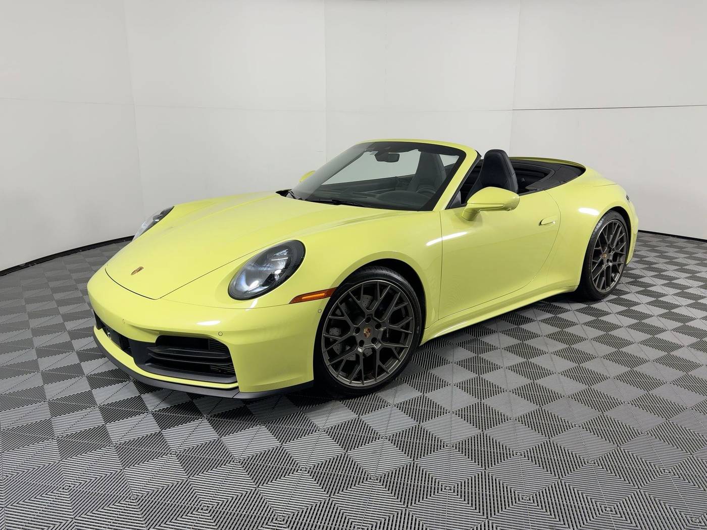 2025 Porsche 911 Carrera