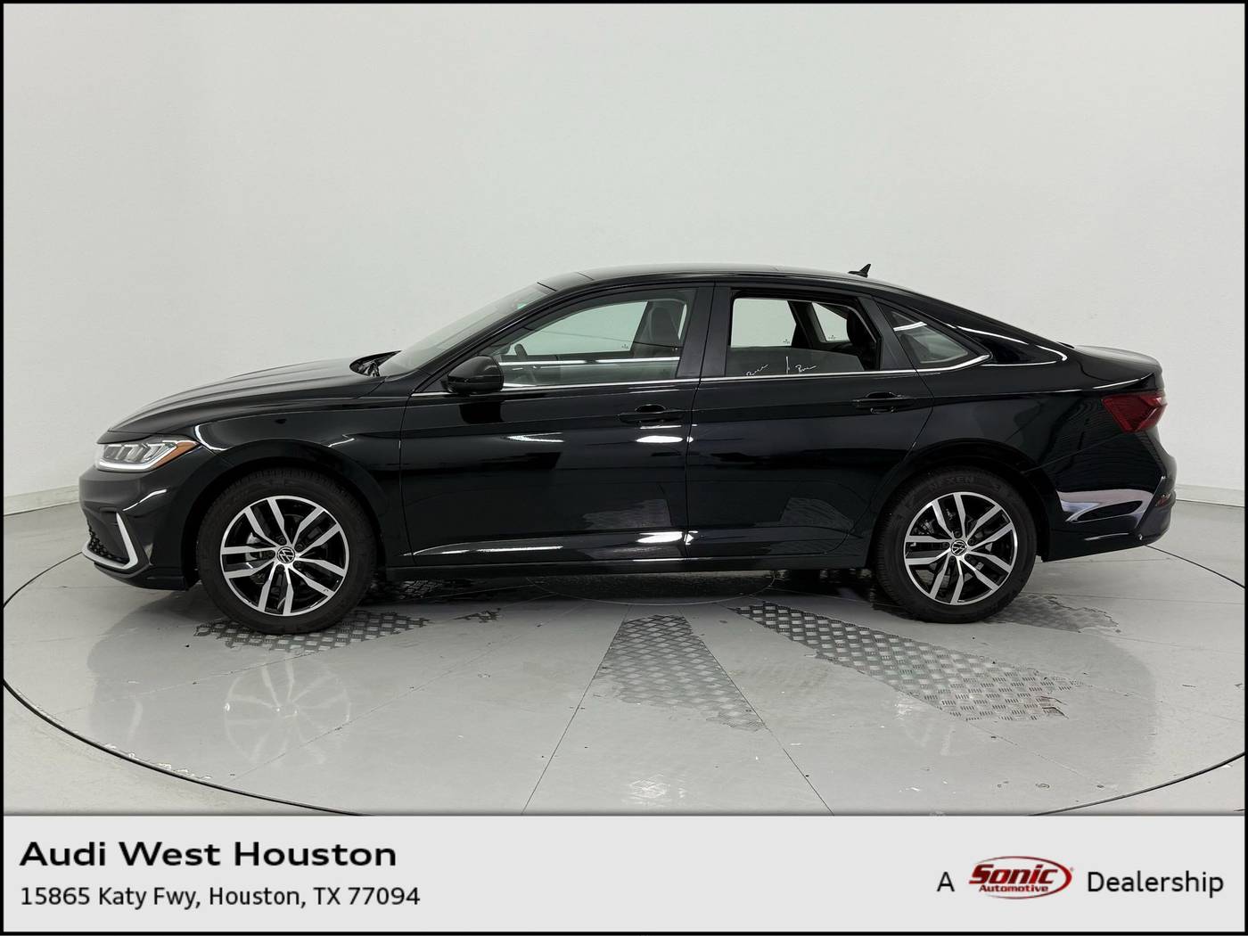 2025 Volkswagen Jetta SE — Sedan — 10,306 mi — Houston, TX