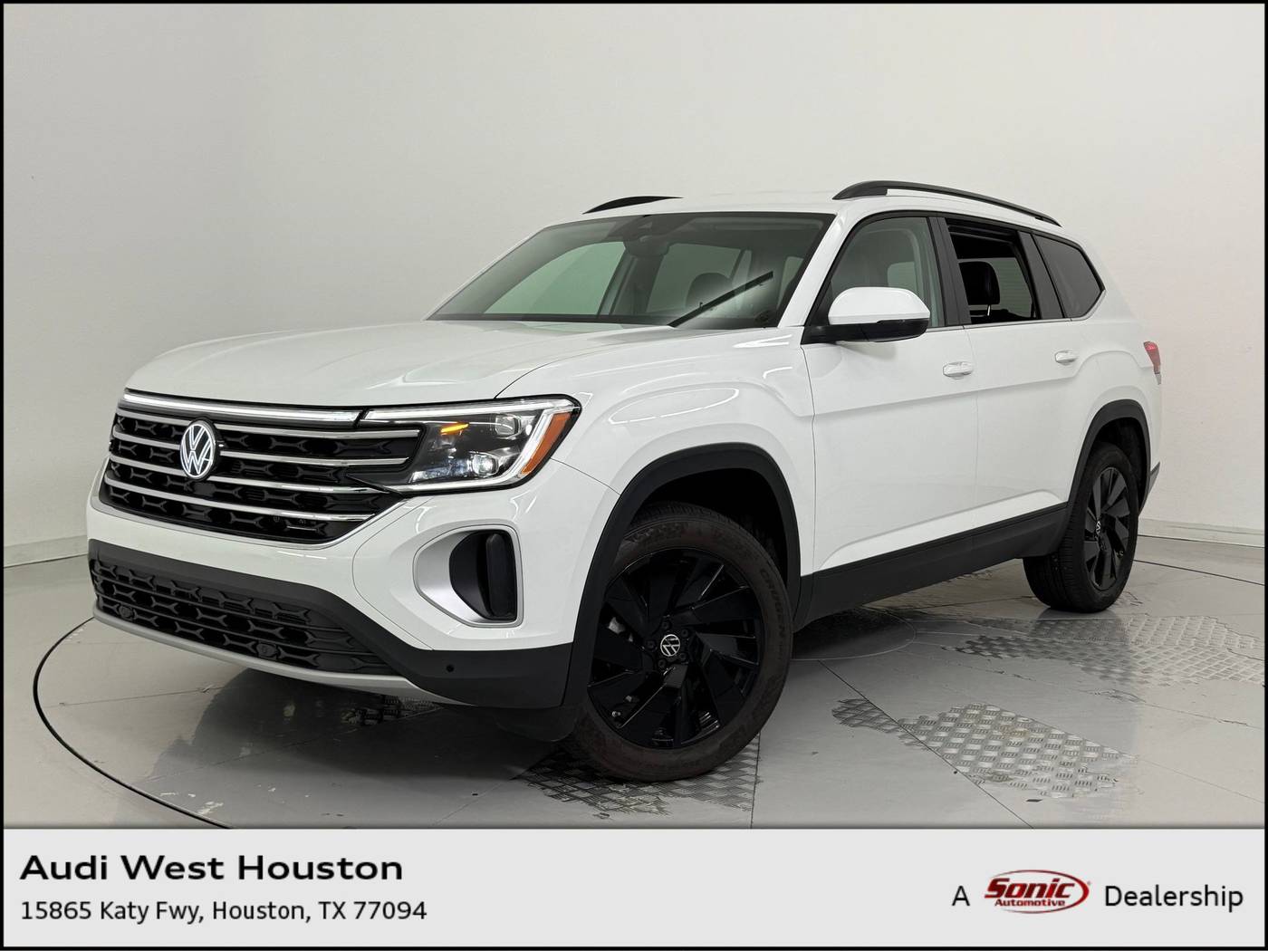 2025 Volkswagen Atlas SE with Technology — SUV — 2,669 mi — Houston, TX