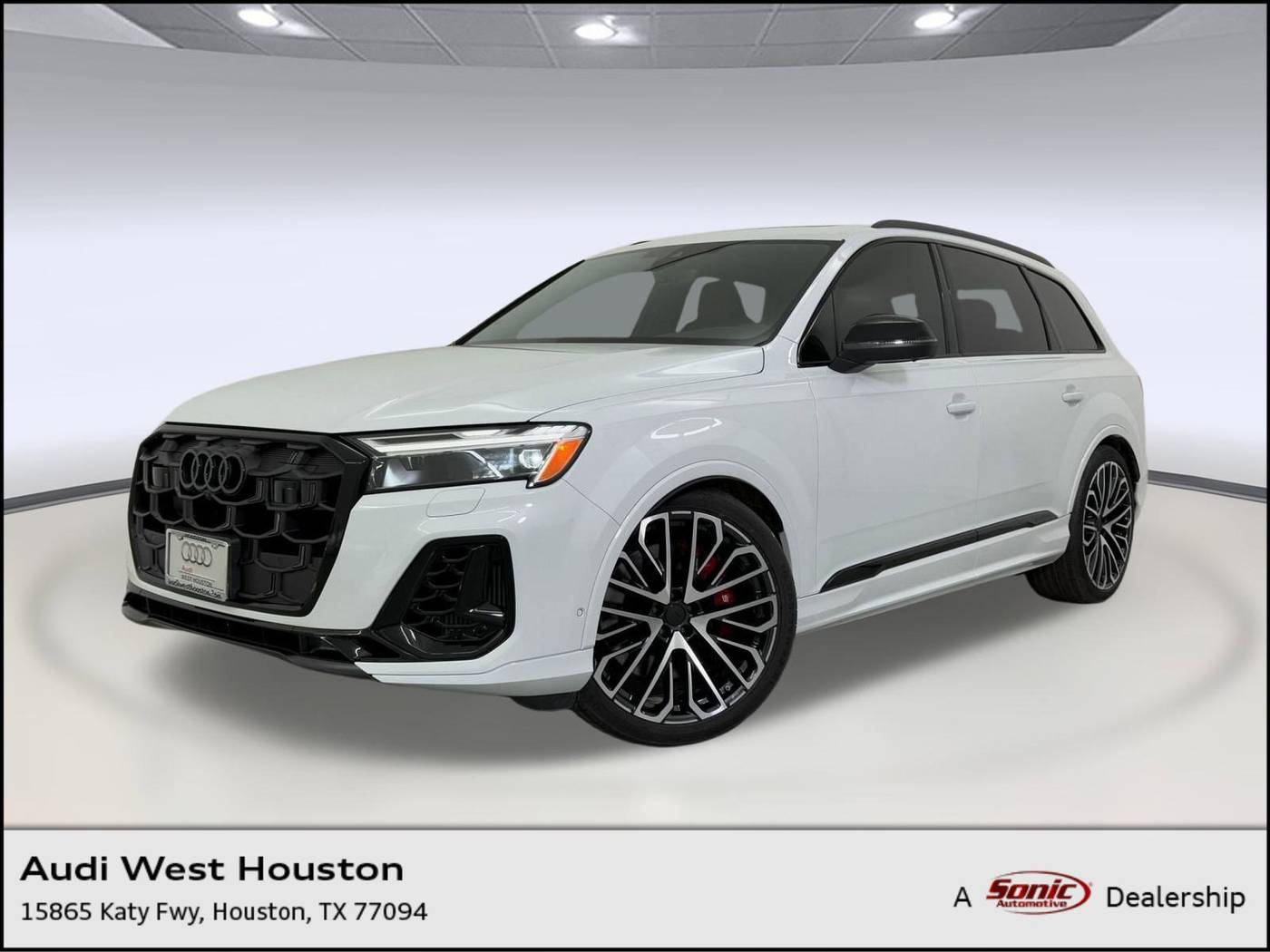 2026 Audi SQ7 4.0T quattro Premium Plus
