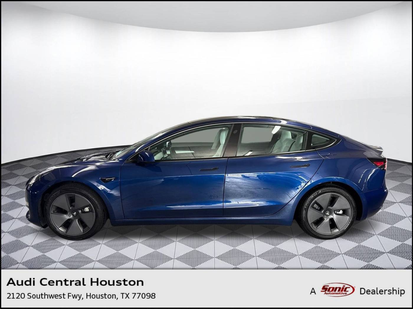2022 Tesla Model 3 Standard Range Plus — Sedan — 21,937 mi — Houston, TX