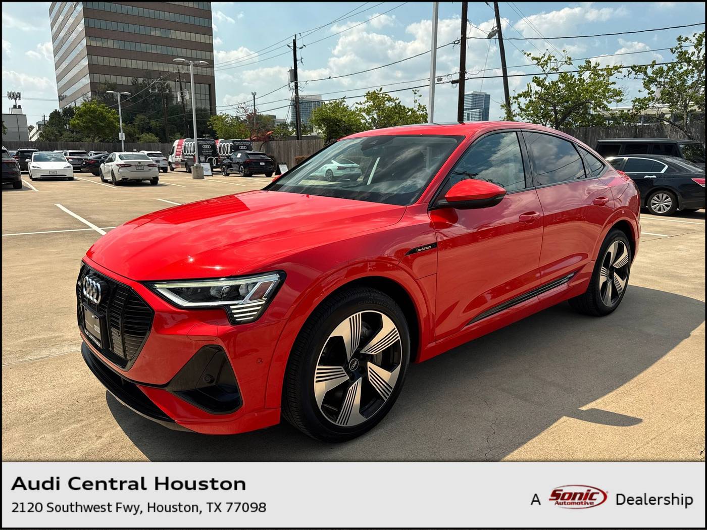 2021 Audi e-tron Premium Plus — SUV — 32,121 mi — Houston, TX