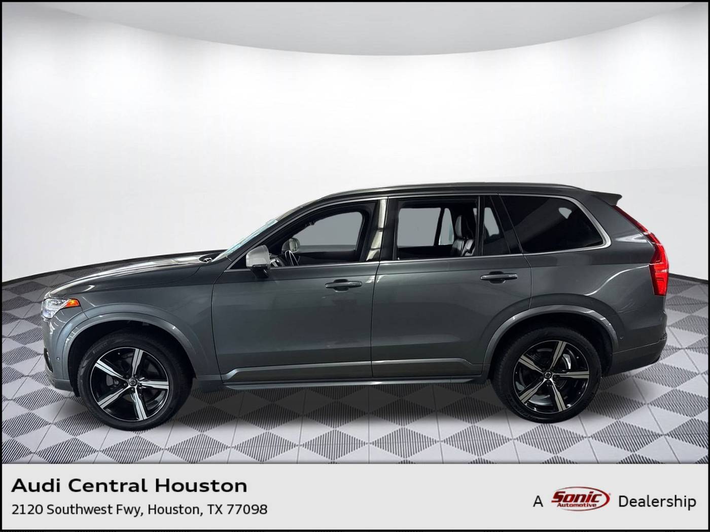 2017 Volvo XC90 R-Design — SUV — 59,260 mi — Houston, TX